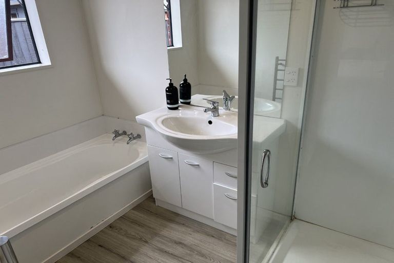 Photo of property in 83 Grafton Street, Waltham, Christchurch, 8011