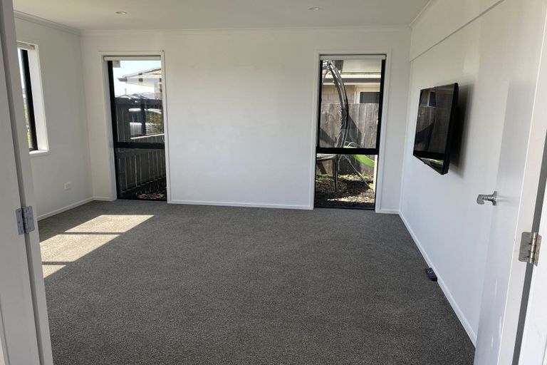 Photo of property in 5 Oka Street, Papamoa Beach, Papamoa, 3118