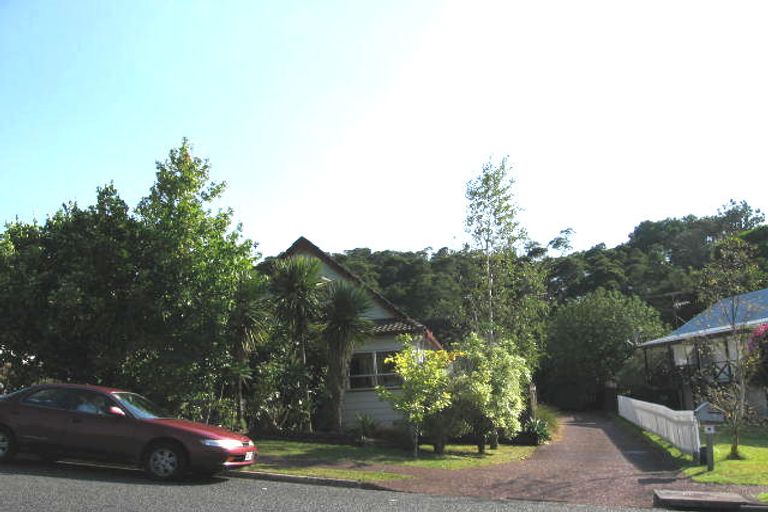 Photo of property in 1/83 John Downs Drive, Browns Bay, Auckland, 0630