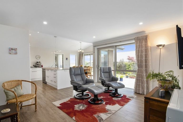 Photo of property in 14 Jonathan Place, Richmond, 7020