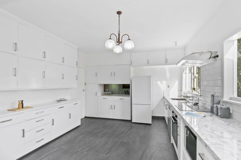 Photo of property in 39 Oban Street, Wadestown, Wellington, 6012