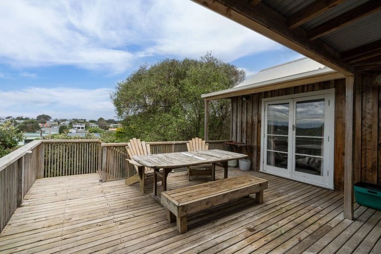 Photo of property in 71a Rua Avenue, Waitarere Beach, Levin, 5510
