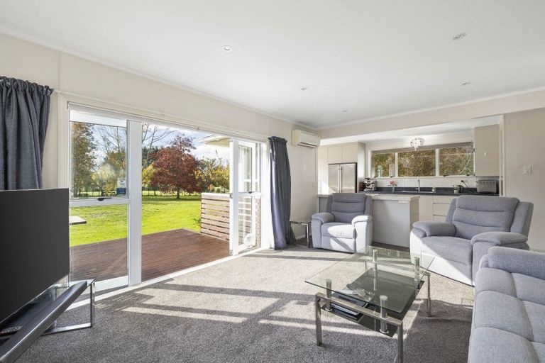 Photo of property in 139 Woodlands Road, Taumata Island, Carterton, 5792