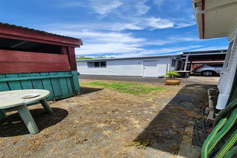 Photo of property in 31 Driver Road, Mangere East, Auckland, 2024
