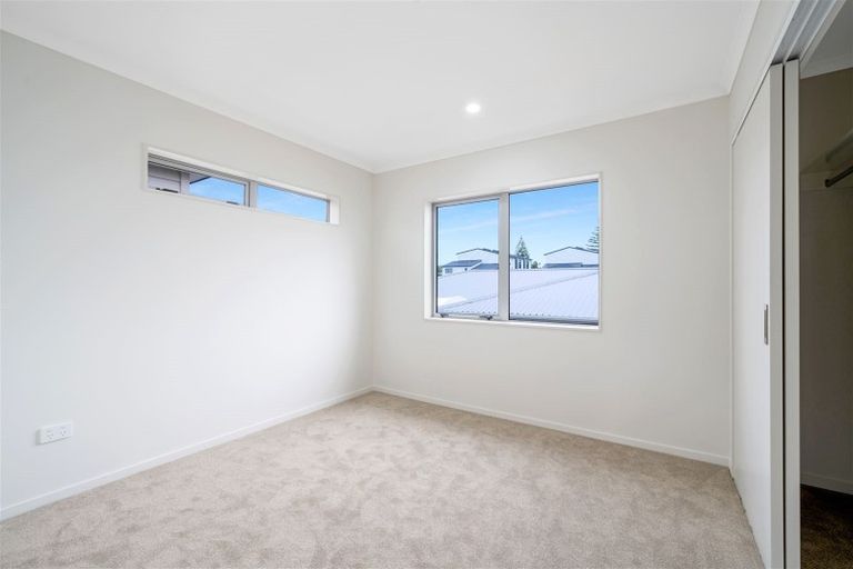 Photo of property in 69e Great South Road, Manurewa, Auckland, 2102