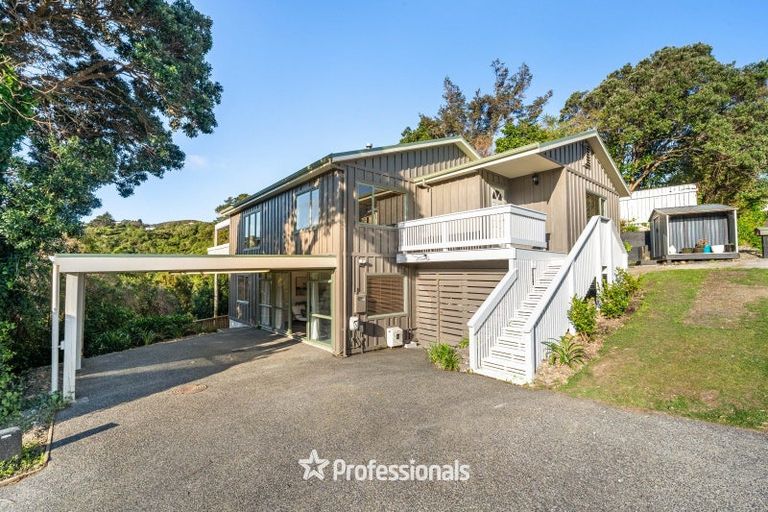 Photo of property in 16 Haast Close, Kelson, Lower Hutt, 5010