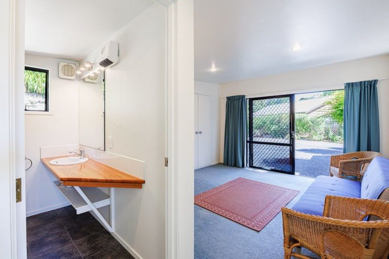 Photo of property in 30 Toop Street, Havelock North, 4130