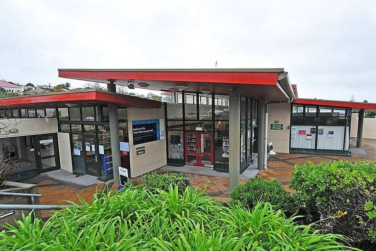 Photo of property in 28 Mahi Road, Helensville, 0800