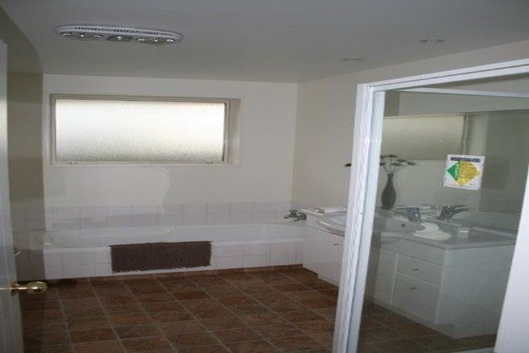 Photo of property in 5 Red Checkers Place, Wigram, Christchurch, 8042