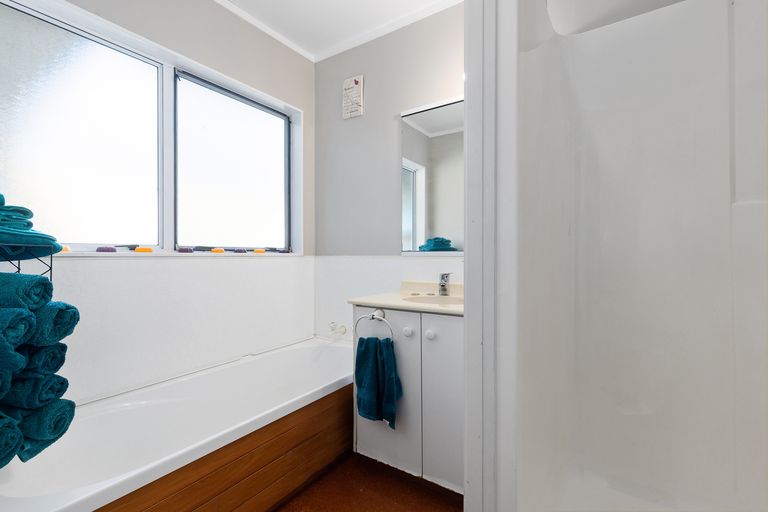 Photo of property in 27 Riverside Way, Ngaruawahia, Huntly, 3771