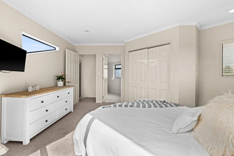 Photo of property in 2 Everest Avenue, Havelock North, 4130