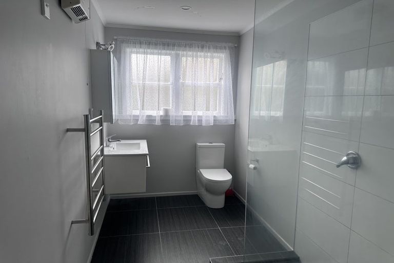 Photo of property in 82 Severn Street, Island Bay, Wellington, 6023