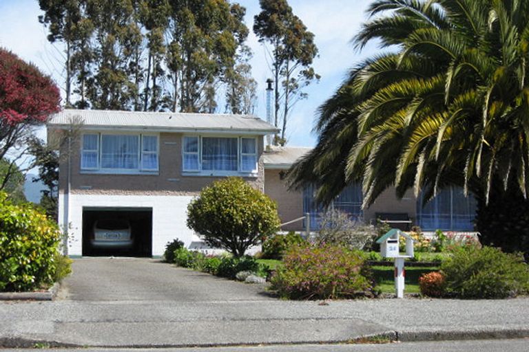 Photo of property in 26 Orowaiti Road, Westport, 7825