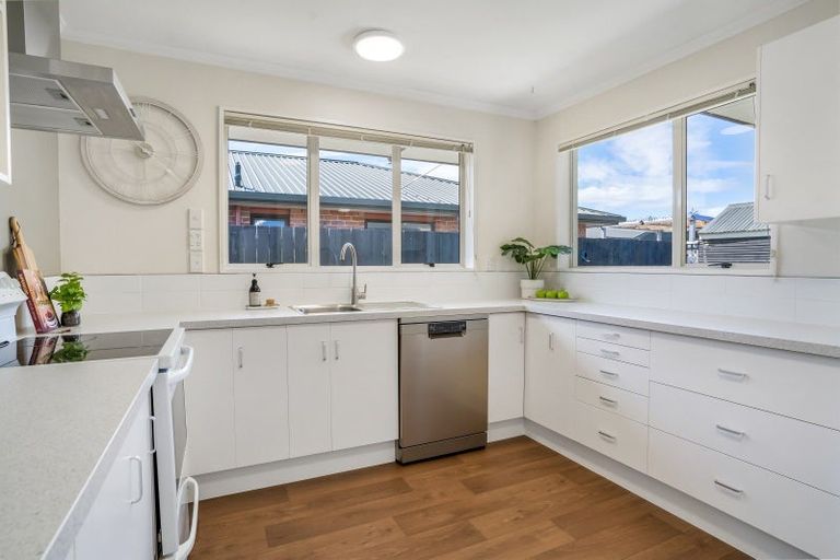 Photo of property in 7 Daley Place, Winton, 9720