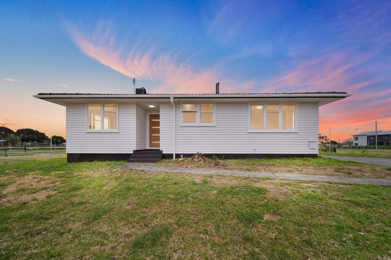 Photo of property in 15 Mayflower Close, Mangere East, Auckland, 2024