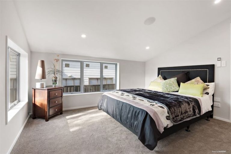 Photo of property in 61a Simpson Road, Ranui, Auckland, 0612