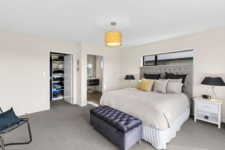 Photo of property in 4 Daniels Terrace, Wanaka, 9305