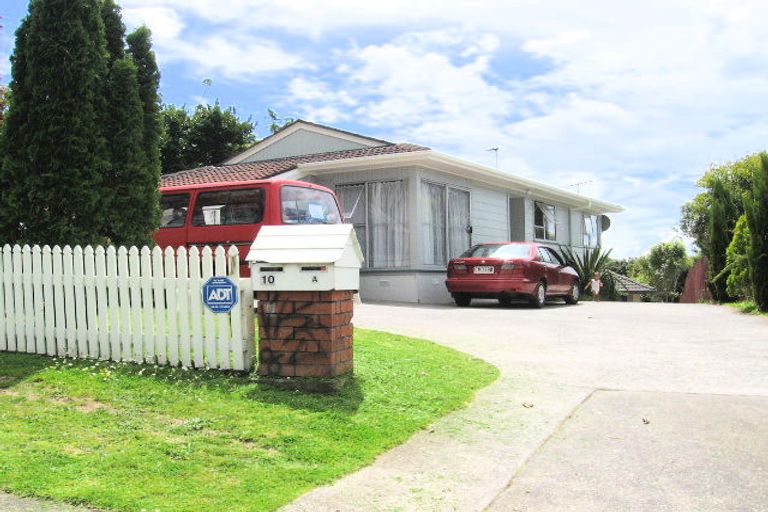 Photo of property in 10 Daphne Road, Papatoetoe, Auckland, 2025