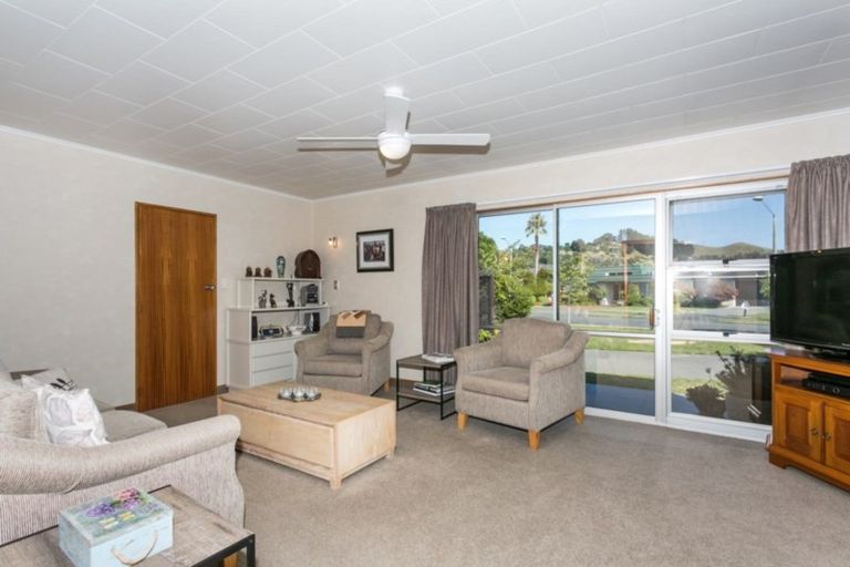 Photo of property in 3 D'arcy Place, Taradale, Napier, 4112