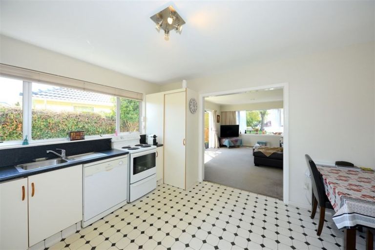 Photo of property in 18 Pahau Place, Cracroft, Christchurch, 8025