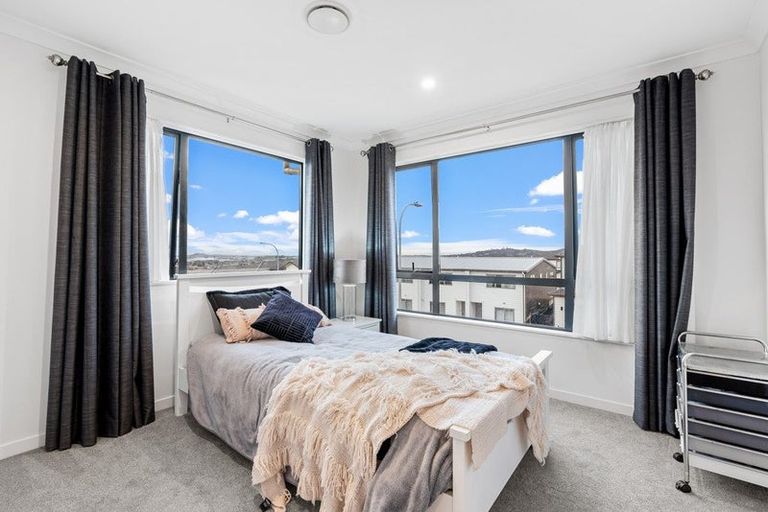 Photo of property in 25 Lime Hill Rise, Flat Bush, Auckland, 2019