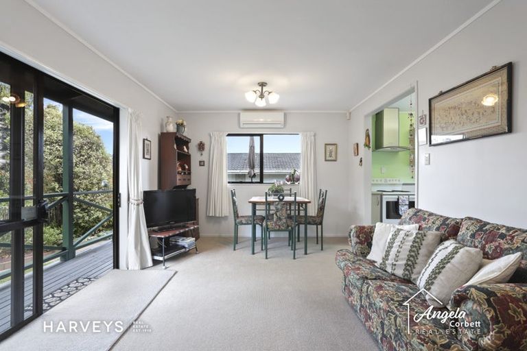 Photo of property in 29a Rua Road, Glen Eden, Auckland, 0602