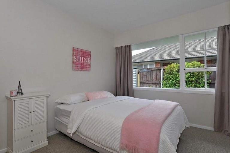 Photo of property in 3/990 Colombo Street, St Albans, Christchurch, 8014