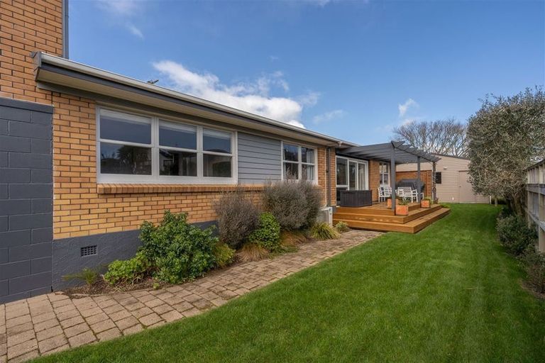 Photo of property in 54 Queenwood Avenue, Queenwood, Hamilton, 3210