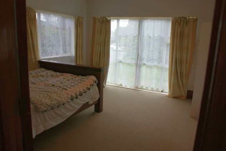 Photo of property in 15 Picton Avenue, Riccarton, Christchurch, 8011