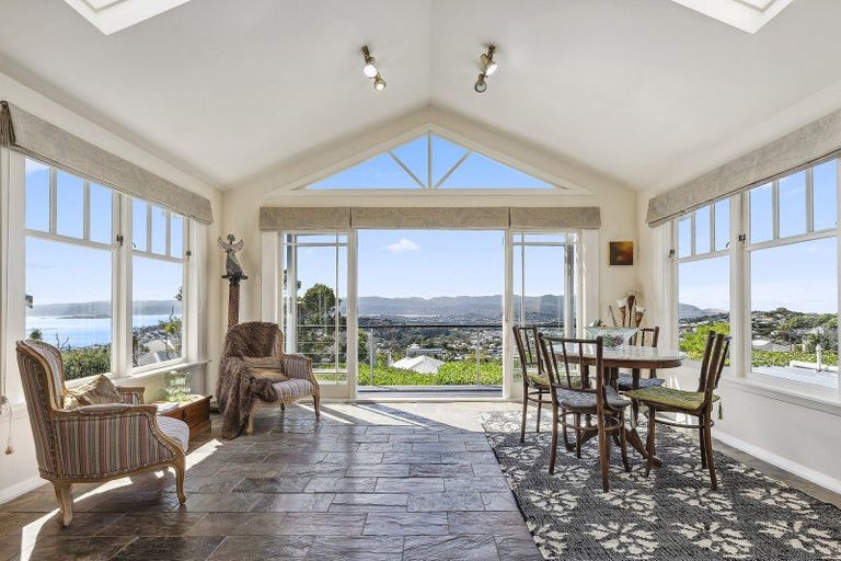 Photo of property in 75 Karepa Street, Brooklyn, Wellington, 6021