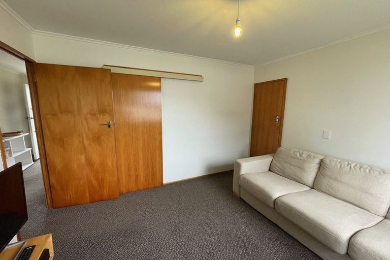 Photo of property in 4/50 Paynters Avenue, Strandon, New Plymouth, 4312