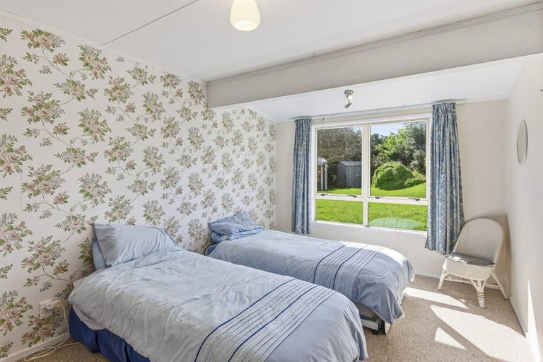 Photo of property in 29 Sarah Street, Waikawa Beach, Manakau, 5573