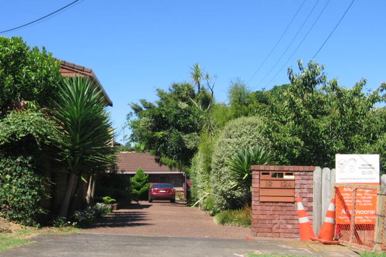 Photo of property in 1/12 Pierce Road, Milford, Auckland, 0620