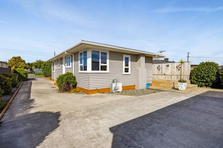 Photo of property in 2 Maire Street, Hawera, 4610