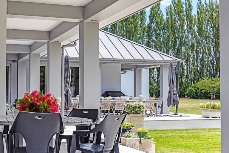 Photo of property in 71 Hussey Road, Northwood, Christchurch, 8051