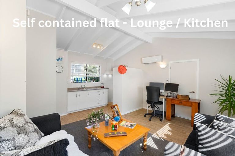 Photo of property in 106a Martin Road, Paraparaumu Beach, Paraparaumu, 5032