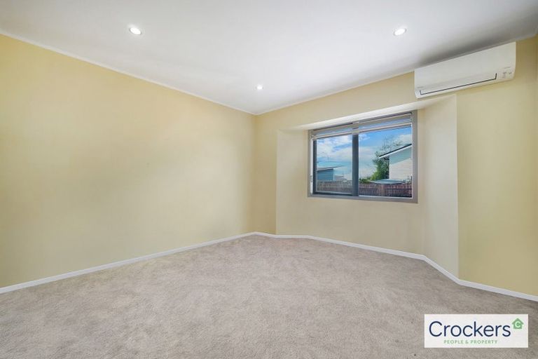 Photo of property in 22 Fruitvale Road, New Lynn, Auckland, 0600