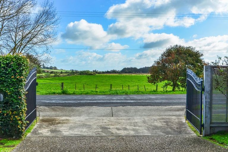 Photo of property in 24 Kauri Road, Pukekohe, 2120