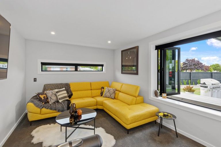 Photo of property in 10 Evesham Crescent, Spreydon, Christchurch, 8024