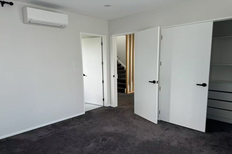 Photo of property in 28 Tawatawa Street, Long Bay, Auckland, 0630