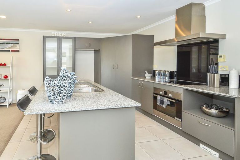 Photo of property in 24 Kauri Road, Pukekohe, 2120