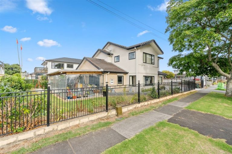Photo of property in 36 Kenderdine Road, Papatoetoe, Auckland, 2025