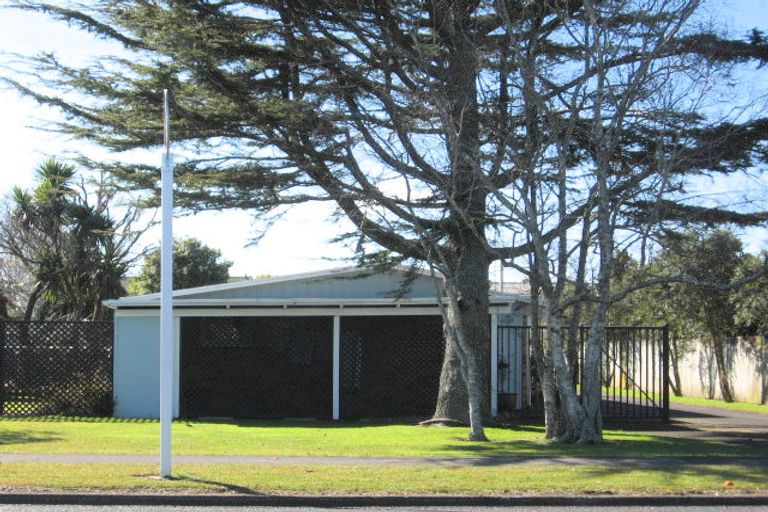 Photo of property in 4/10 Kelvin Road, Papakura, 2110