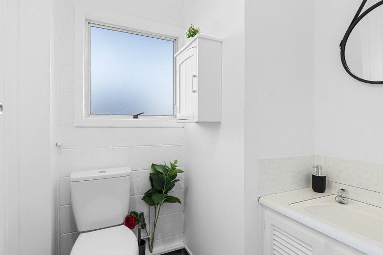 Photo of property in 4 Carver Place, Lynmouth, New Plymouth, 4310