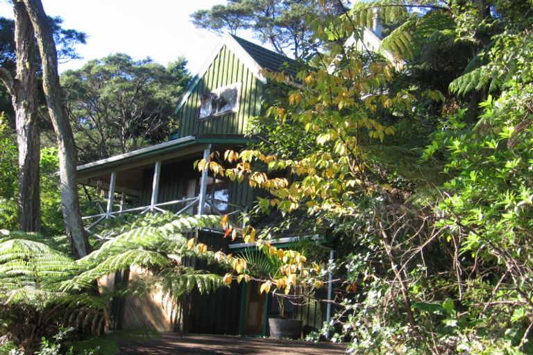 Photo of property in 262 Konini Road, Titirangi, Auckland, 0604