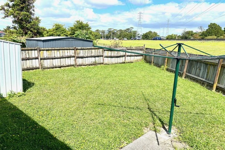 Photo of property in 1/30 Latham Avenue, Pakuranga, Auckland, 2010