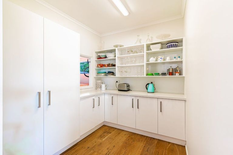 Photo of property in 5 Nikau Way, Riverhead, 0820