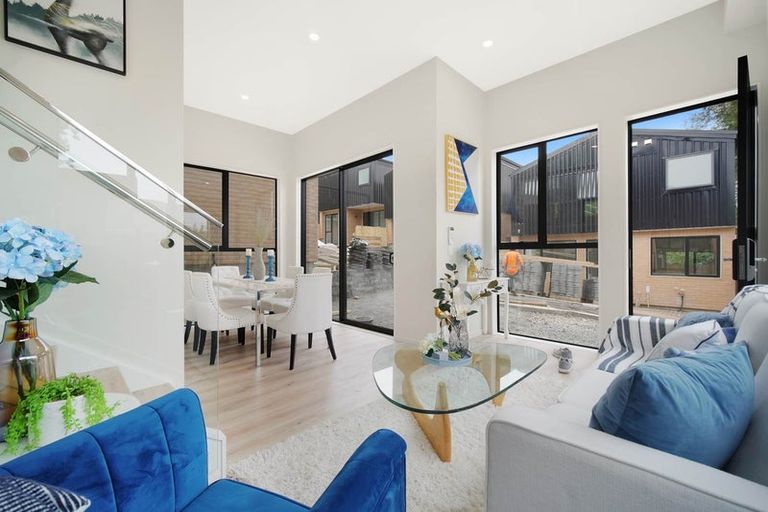 Photo of property in 5 Silver Birch Rise, Henderson, Auckland, 0612