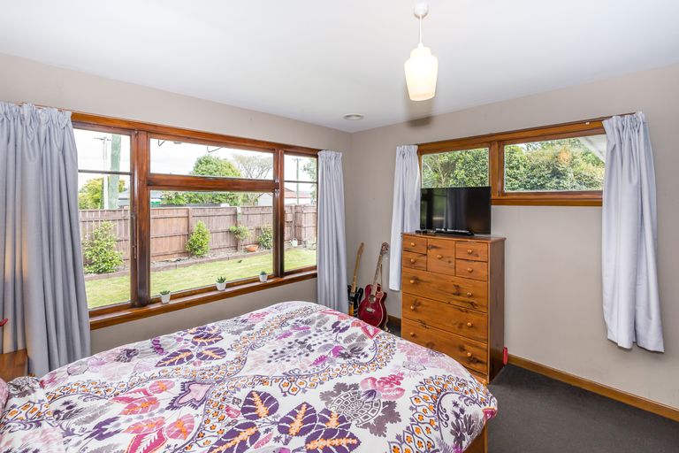 Photo of property in 247 Hoon Hay Road, Hoon Hay, Christchurch, 8025