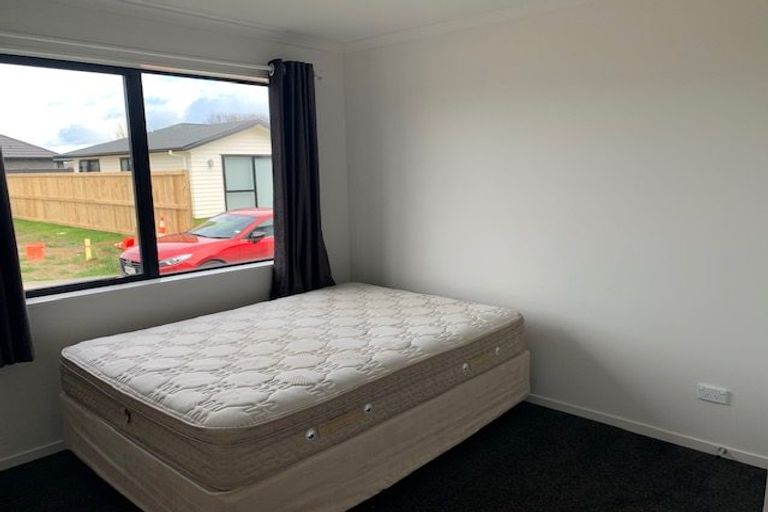 Photo of property in 6 Kaaka Street, Cambridge, 3434